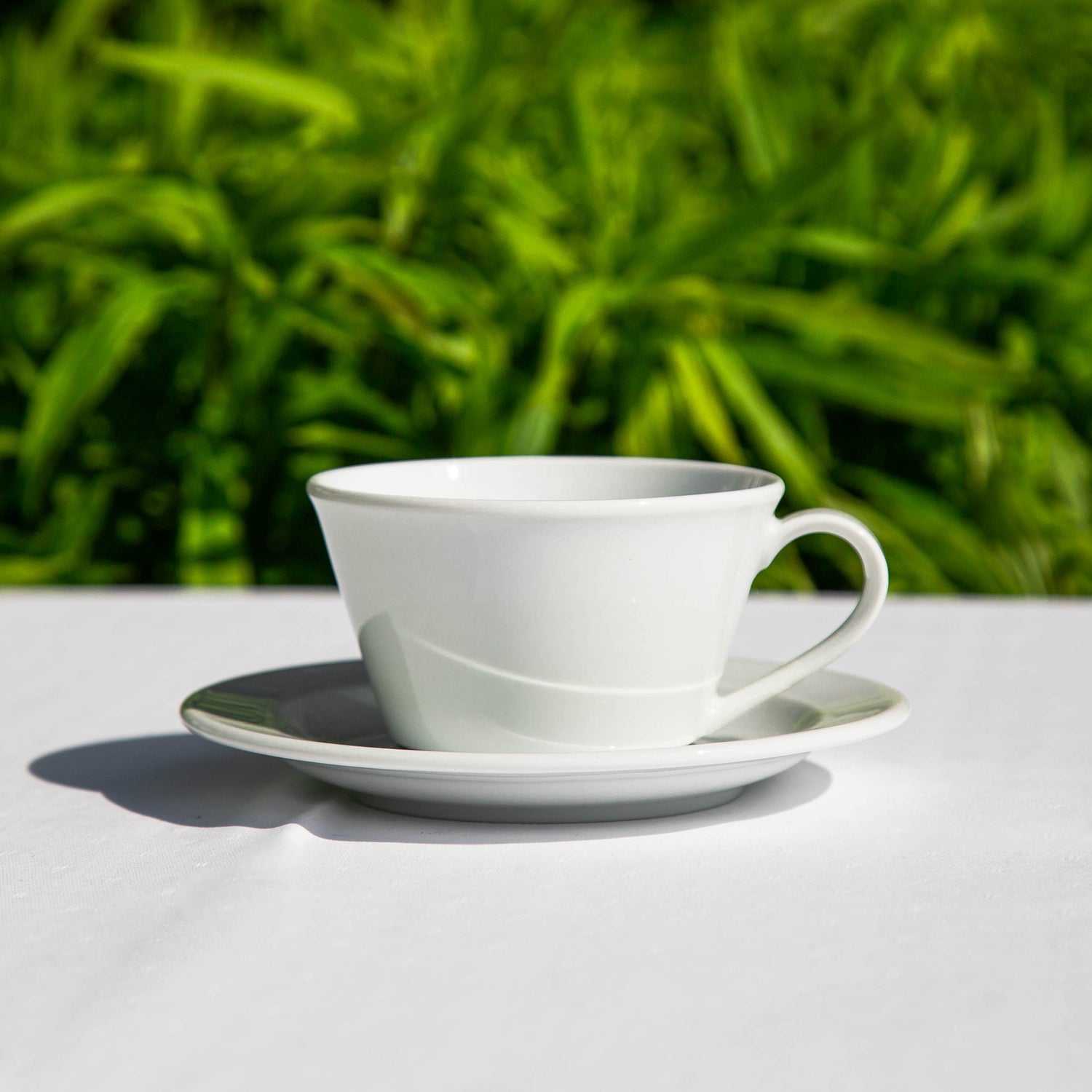 Maitre-kuppi 25 cl setti - kahvikuppi, tassi ja lusikka yhtenäisessä muotoilussa