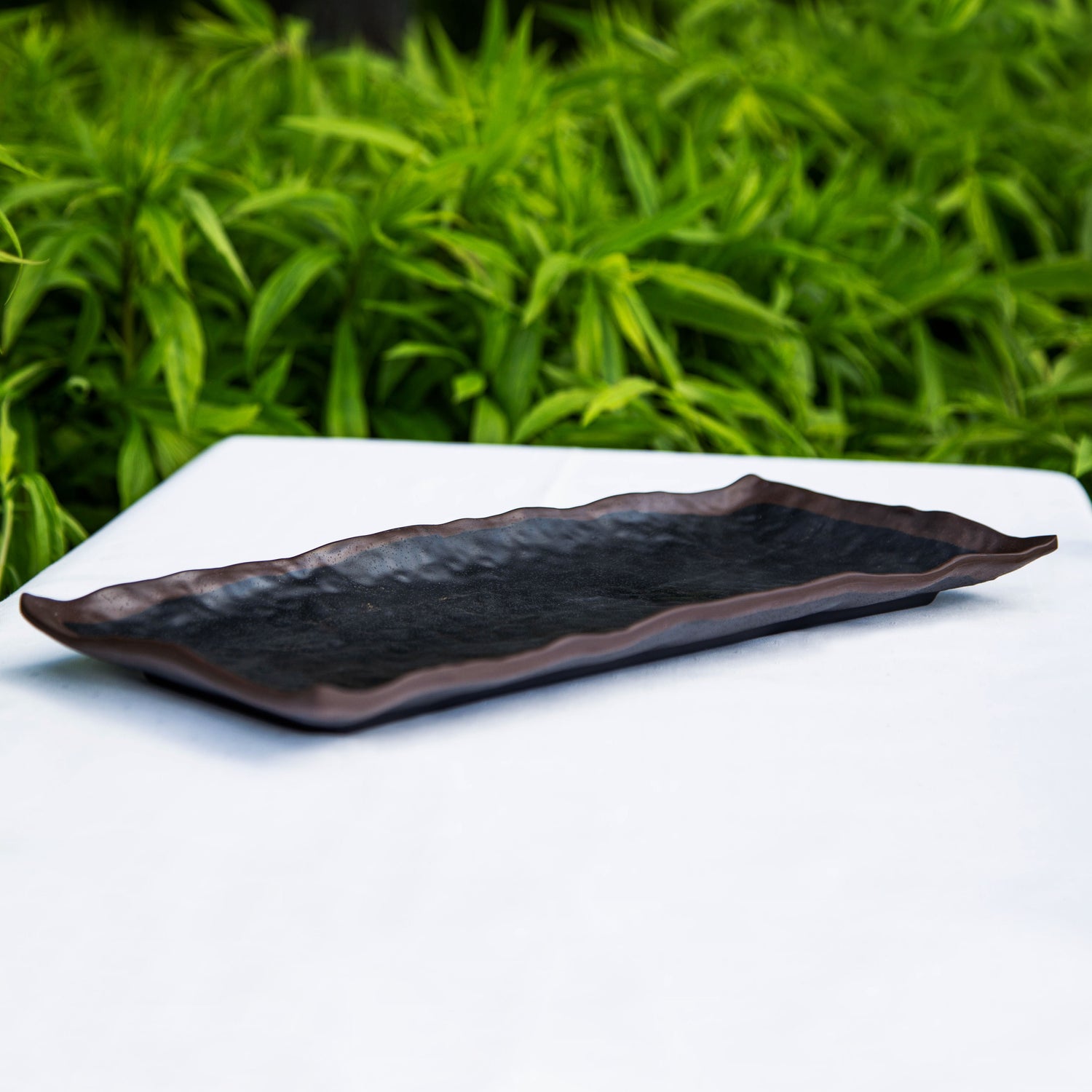 Marone-vati 39 x 16 x 3 cm - pitkänomainen tarjoiluvati leivonnaisille ja lisukkeisin