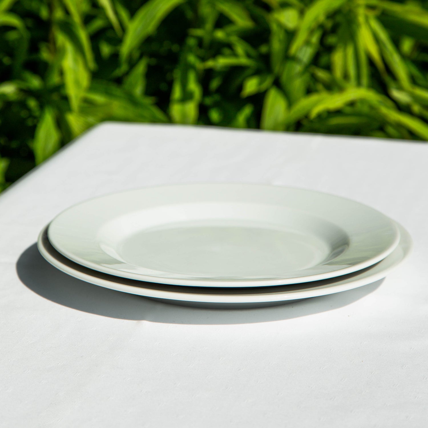 Connect Beam -lautanen 16 cm - moderni lautanen leivonnaisiin ja jälkiruokiin