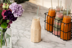 Passion-banaani smoothie, raikas ja täyttävä smoothie passionhedelmästä ja banaanista, Semma Catering