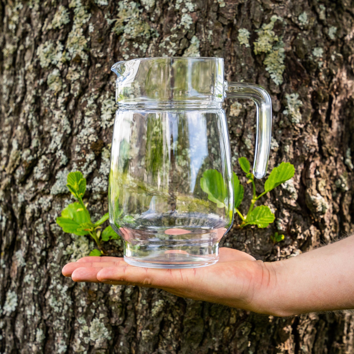 Tivoli-kaadin 1,6 l - tyylikäs tarjoiluastia juomille ja nesteille
