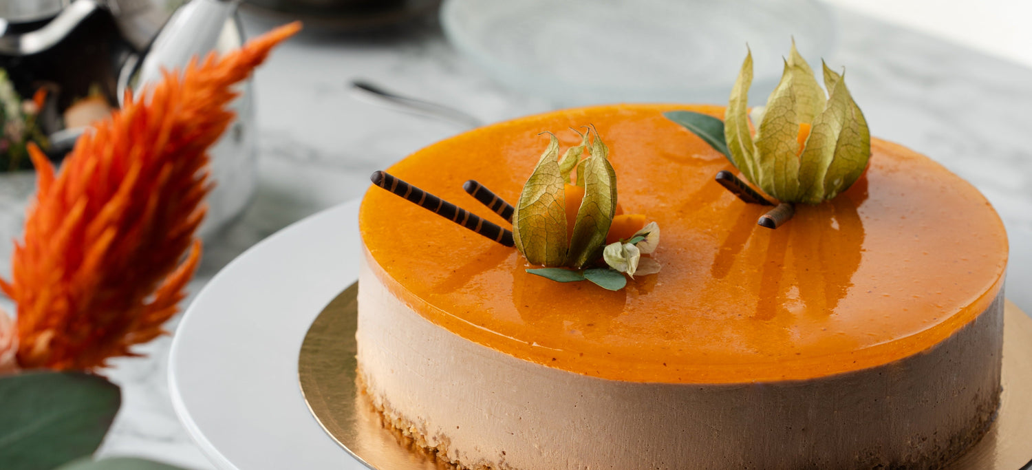 Tyrni-maitosuklaa kakku - kirpeä tyrni ja pehmeä maitosuklaa täydellisessä harmoniassa